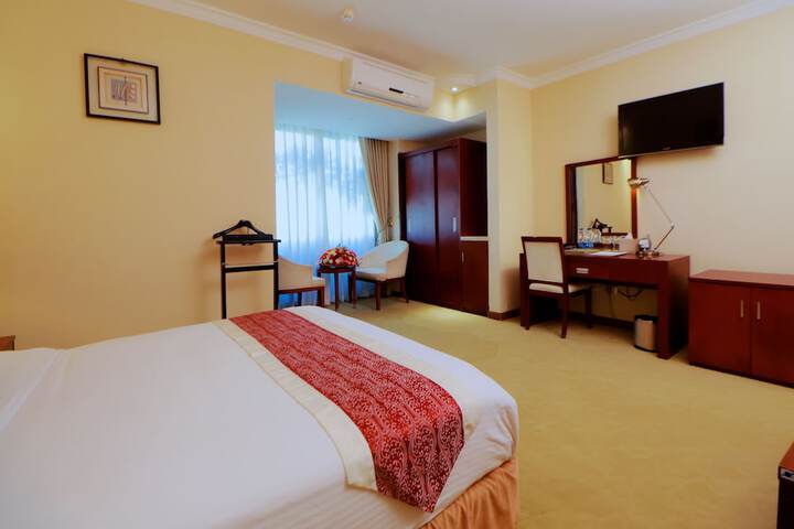 Room 6 of 56