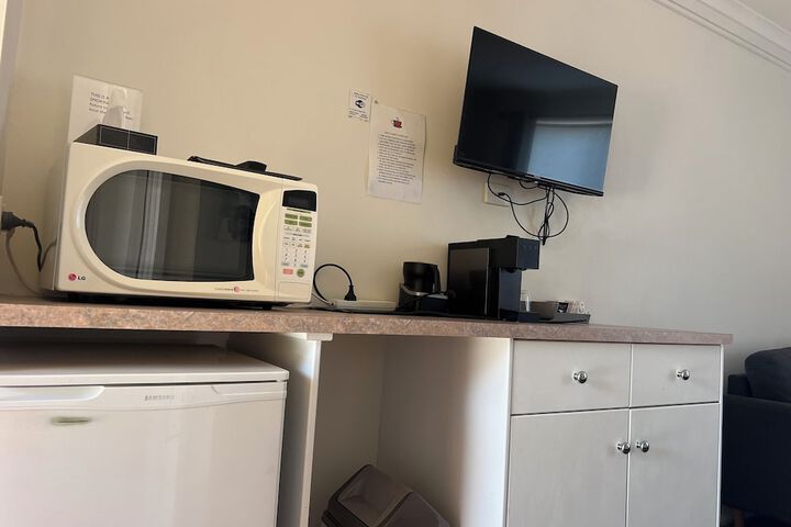 Room 16 of 30