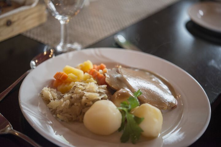 Dining 48 of 76