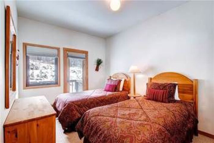 Room 14 of 22
