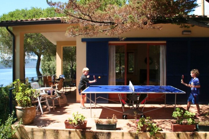 Pool 19 of 39
