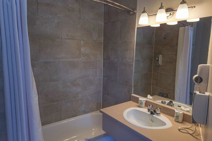 Clean Restrooms