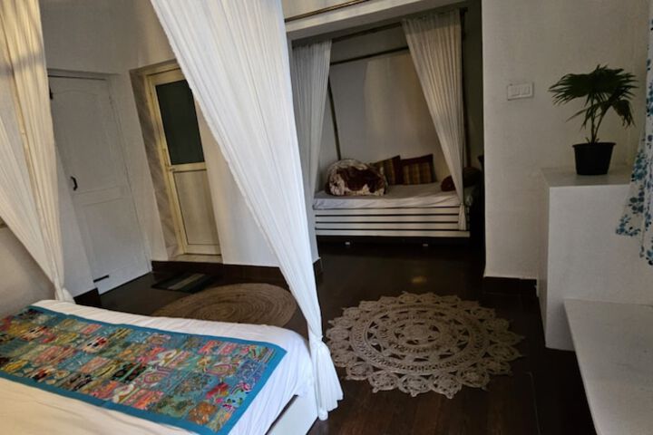 Room 8 of 63