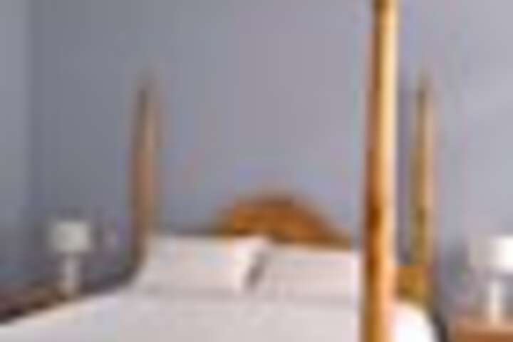 Room 14 of 114