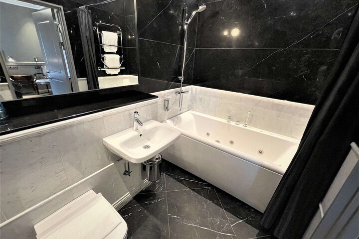 Clean Restrooms