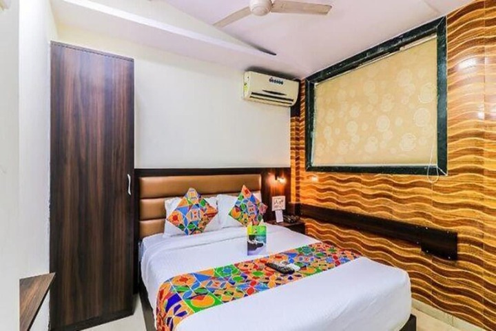 Room 15 of 20
