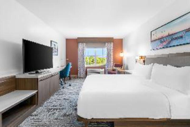 Room 33 of 35
