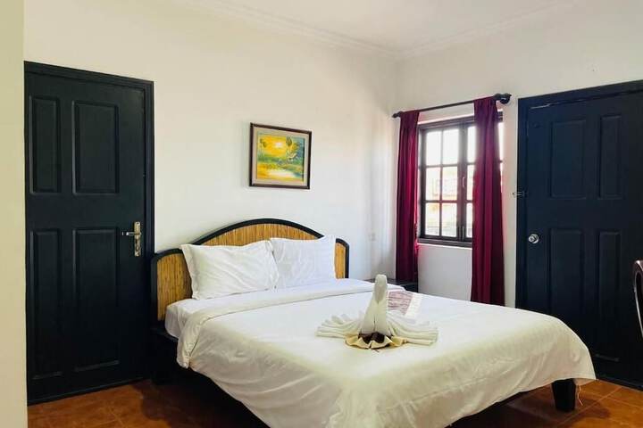 Room 5 of 23
