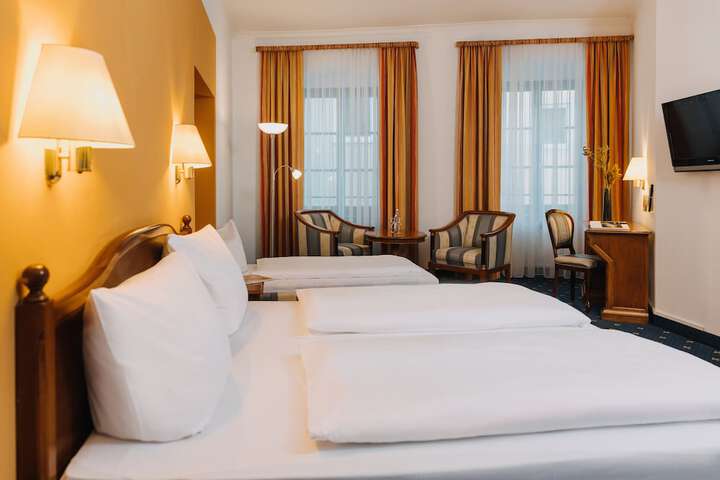 Room 14 of 37