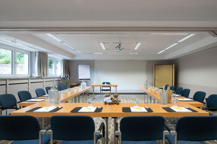 Meeting 194 of 233