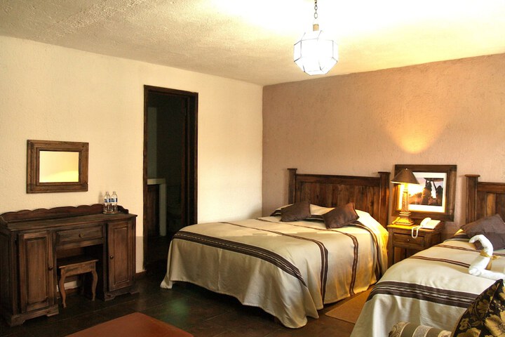 Room 6 of 54