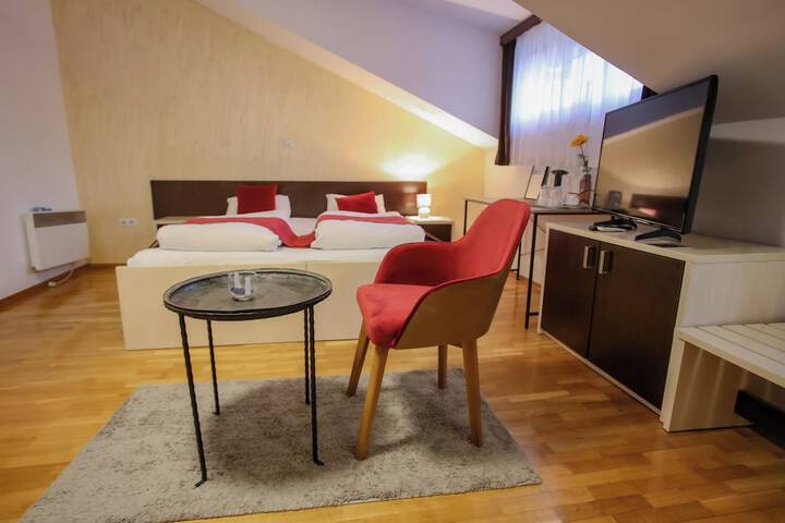 Room 30 of 70