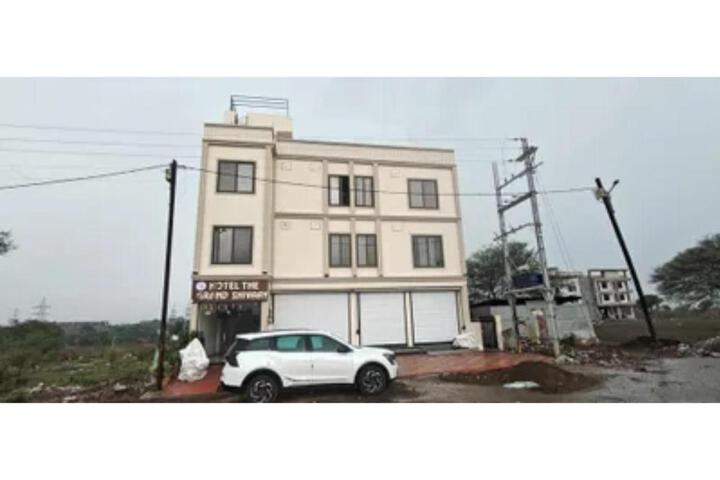 FabHotel Grand Shivaay