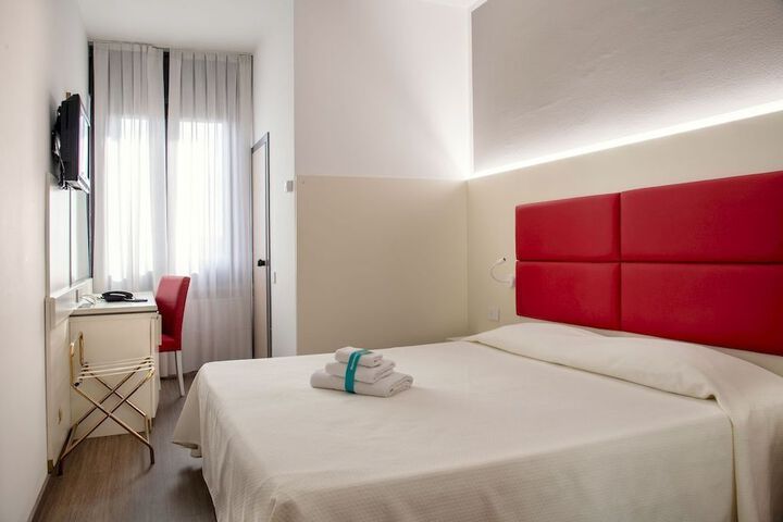 Room 43 of 86