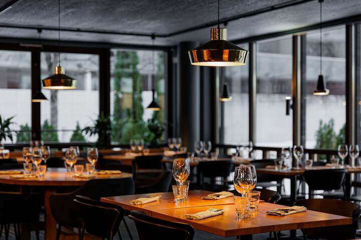 Dining 44 of 60