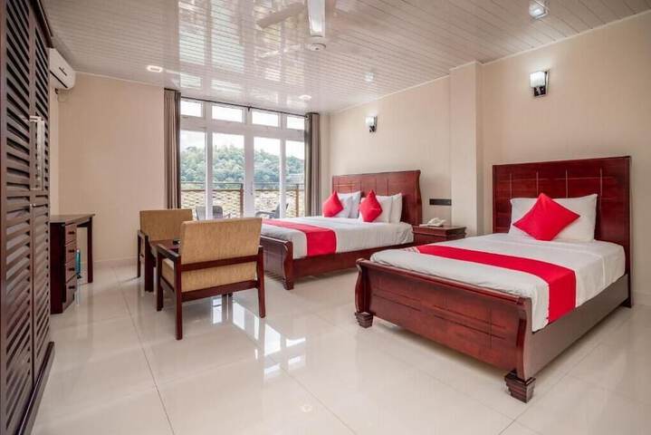 Room 3 of 25