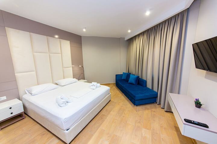 Room 5 of 59