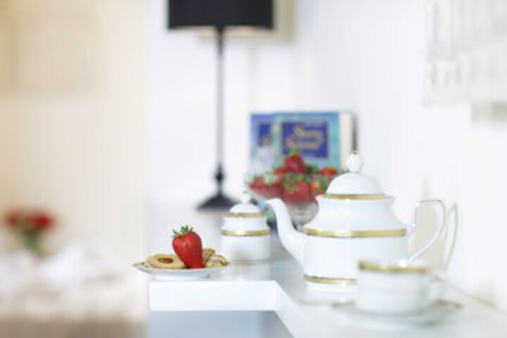 Breakfast/Coffee Service 6 of 35