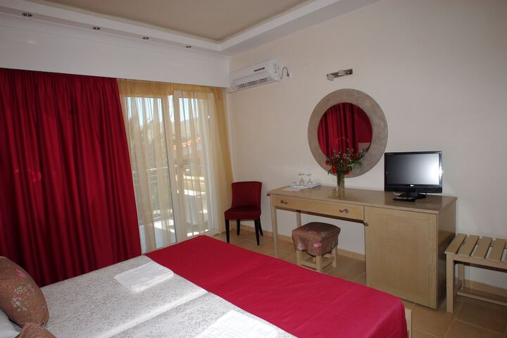 Room 7 of 72