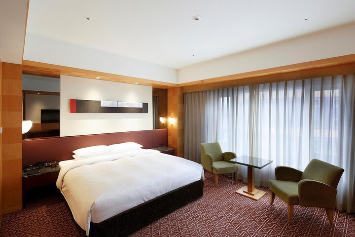 Room 15 of 124