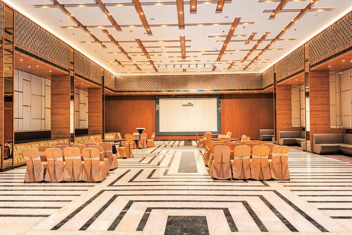 Ballroom/Hall 44 of 53