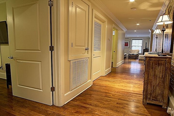 Ballroom/Hall 22 of 22