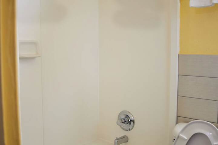 Room 15 of 27