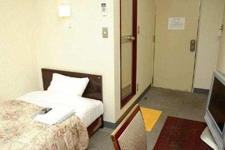Esquire City Hotel