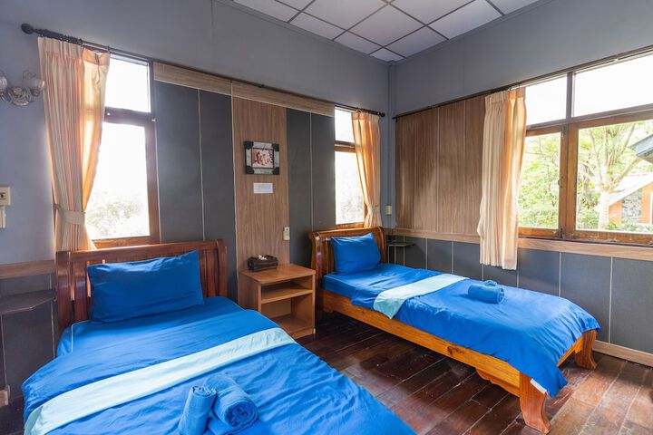 Room 46 of 95