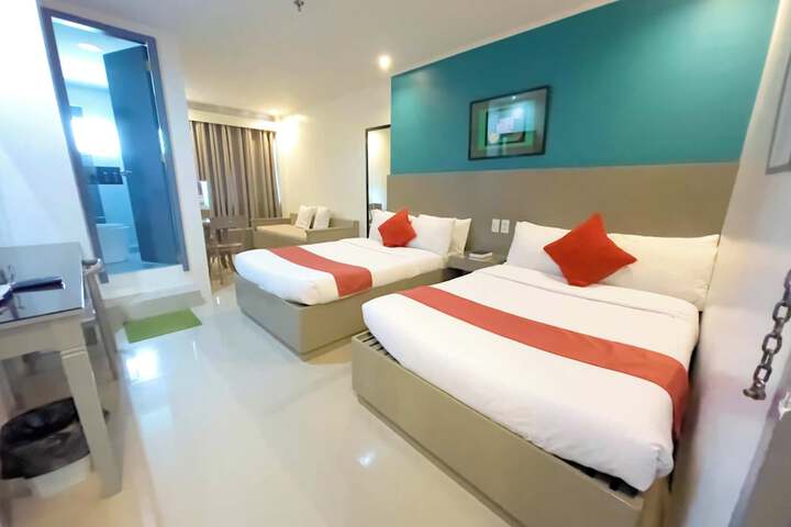 Room 16 of 62