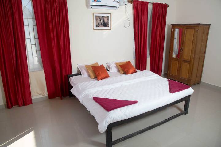 Room 8 of 26