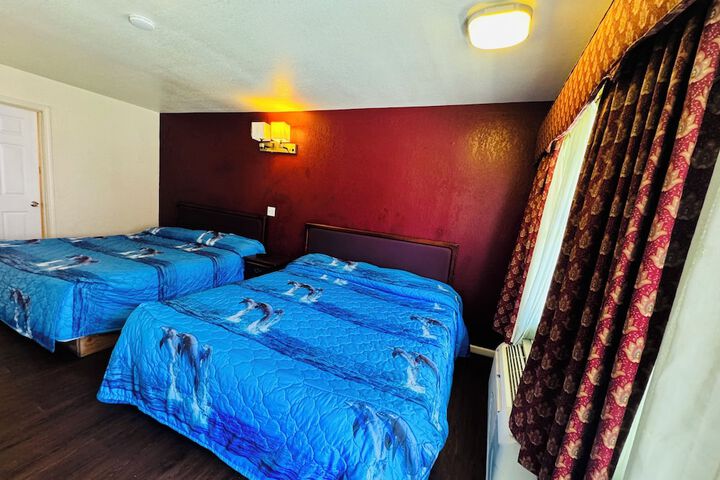 2 King Beds (15 of 19)