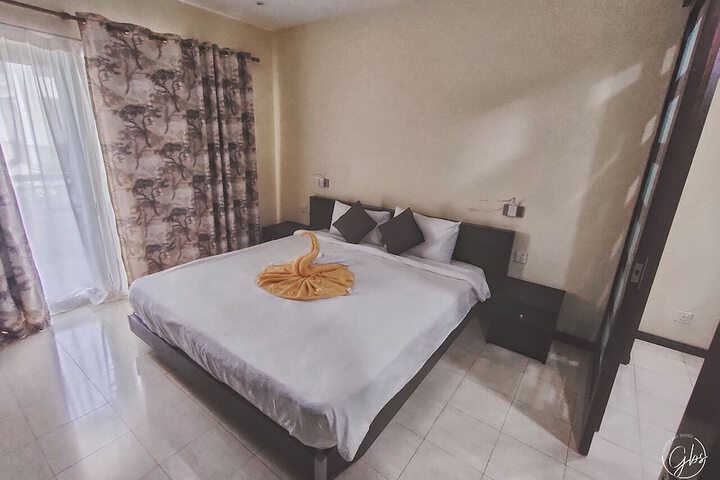Room 5 of 34
