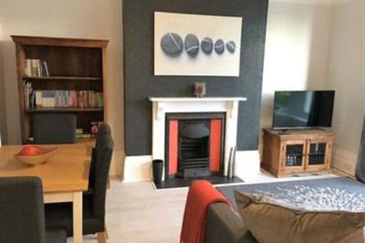 Lounge 20 of 28