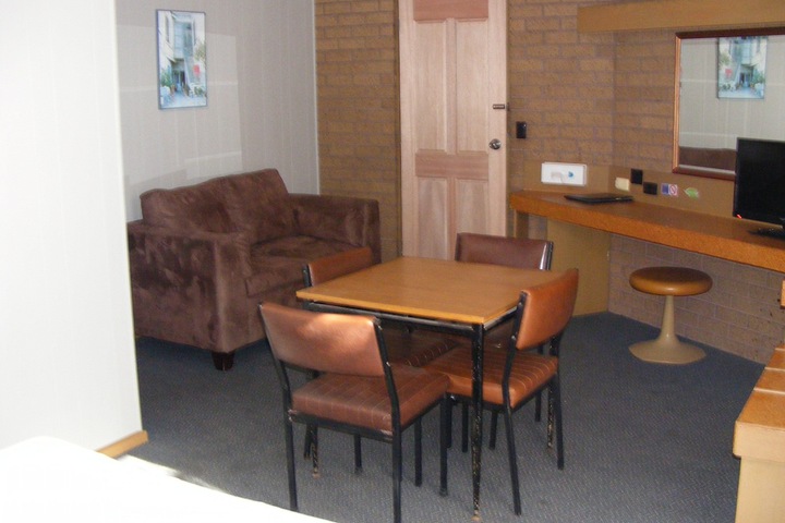 Room 14 of 22