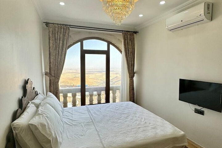 Room 2 of 52