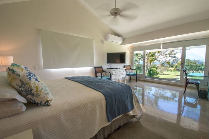 Room 4 of 23