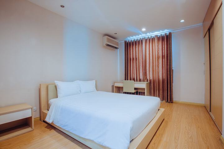Room 3 of 26