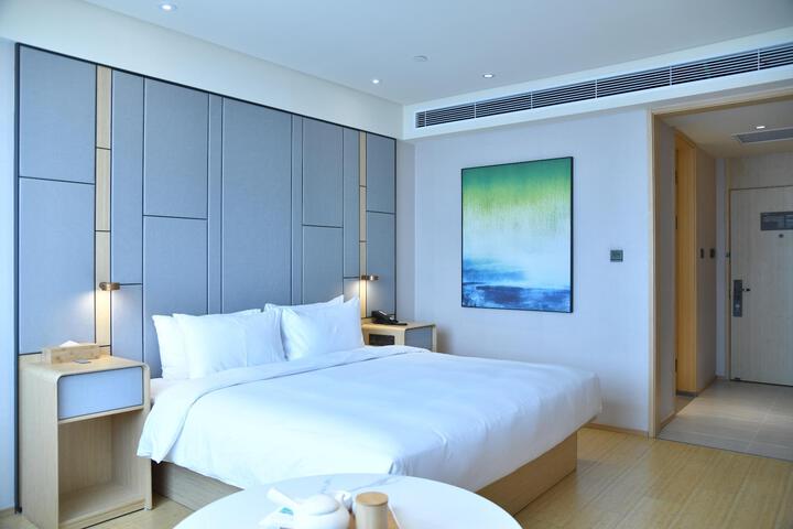 Ji Hotel (Rizhao Lighthouse Seaside Scenic Area)