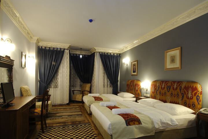 Room 10 of 50