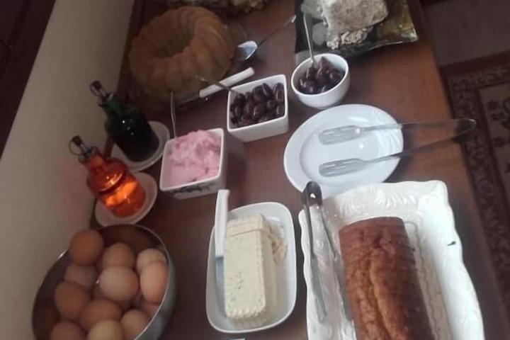 Dining 52 of 70