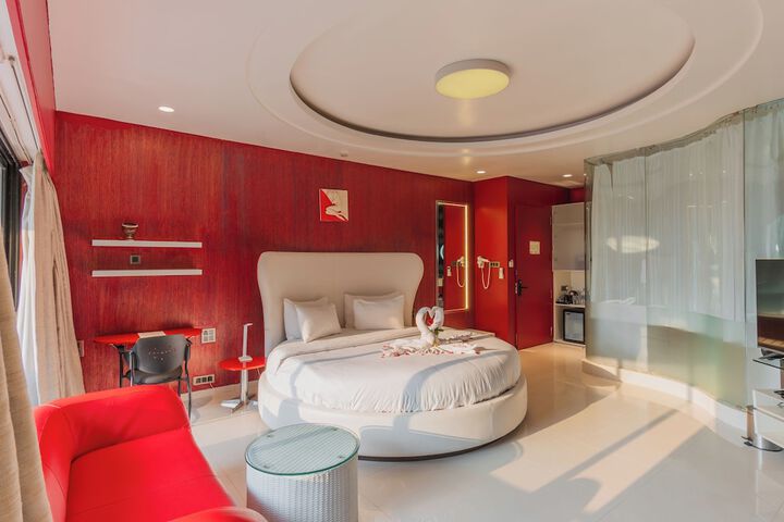 Room 22 of 90