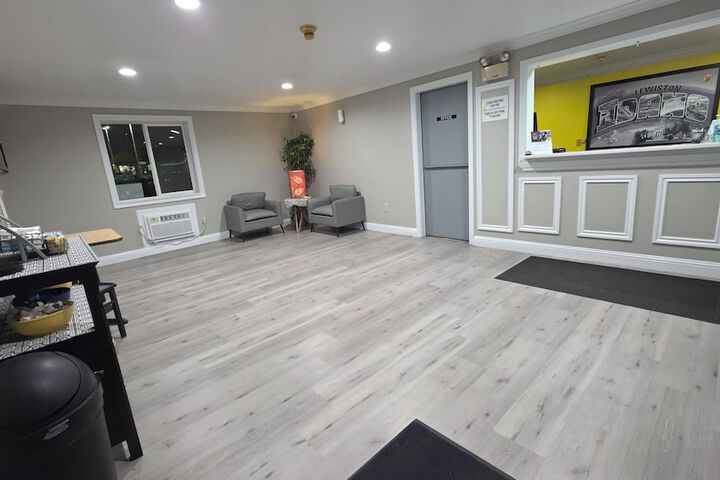 Guest Lobby