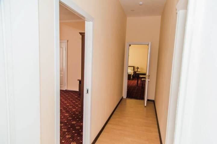 Room 41 of 60