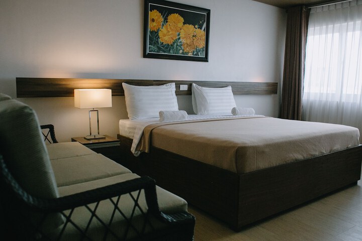 Room 23 of 46