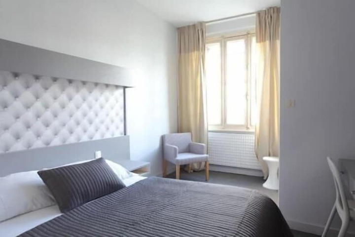 Room 14 of 31