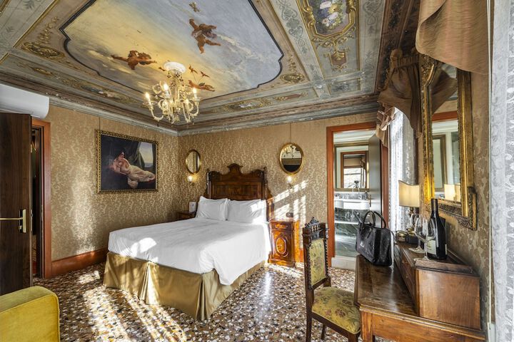 Room 13 of 56