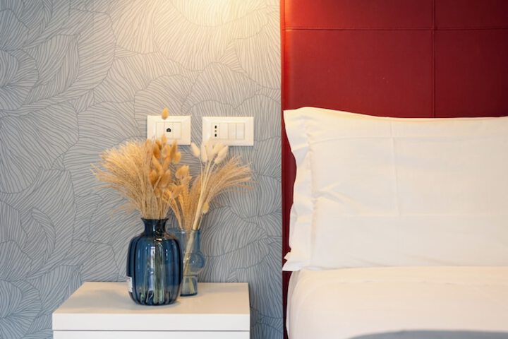Room 28 of 128