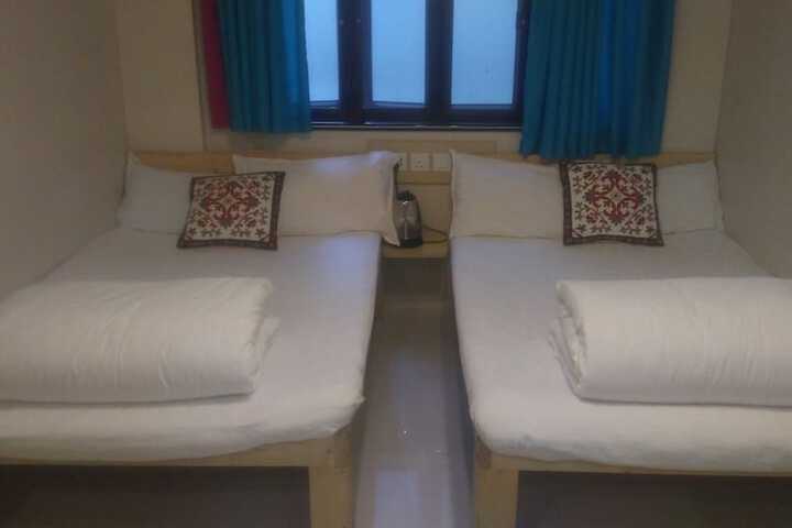 Room 10 of 58