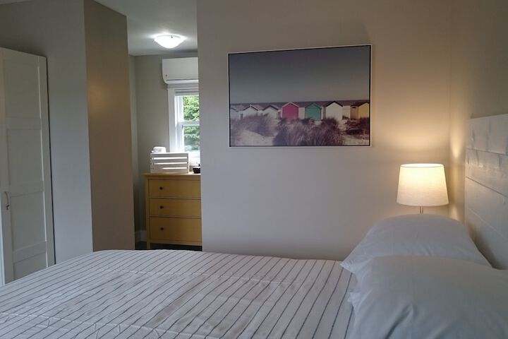 Room 6 of 15